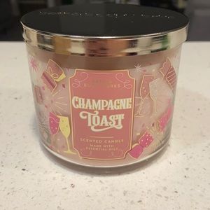 Bath and body works champagne toast candle